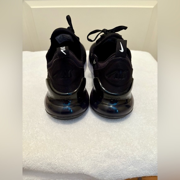 Nike Air Max 270 Sneakers - Women’s Size 9 - Picture 4 of 7